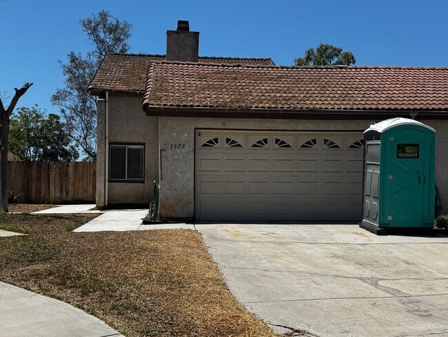 1577 Greencrest Ct El Cajon, CA 92019