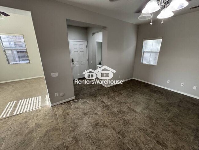 1933 W Davis Rd Phoenix, AZ 85023 photo 4