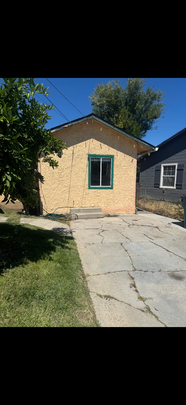 1126 Leggett St Antioch, CA 94509 photo 2