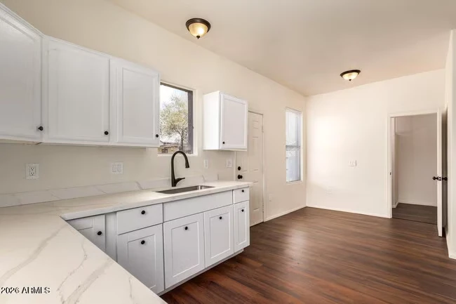 3430 E Cambridge Ave Phoenix, AZ 85008 photo 5