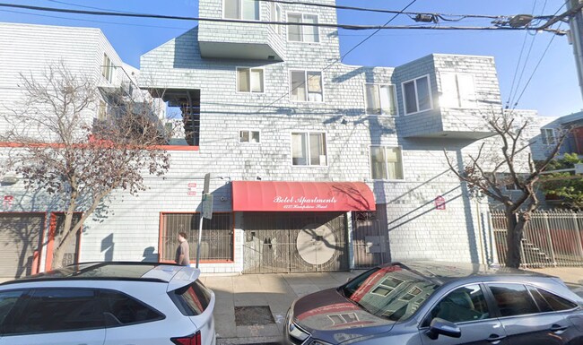 1227 Hampshire St San Francisco, CA 94110 photo 2