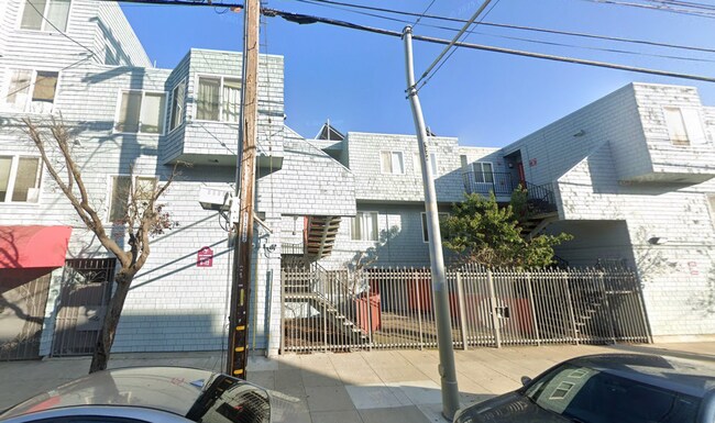 1227 Hampshire St San Francisco, CA 94110 photo 3
