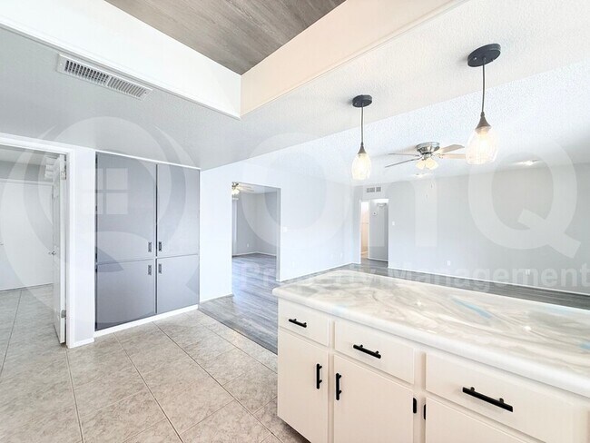 3631 W Tulsa St Chandler, AZ 85226 photo 5