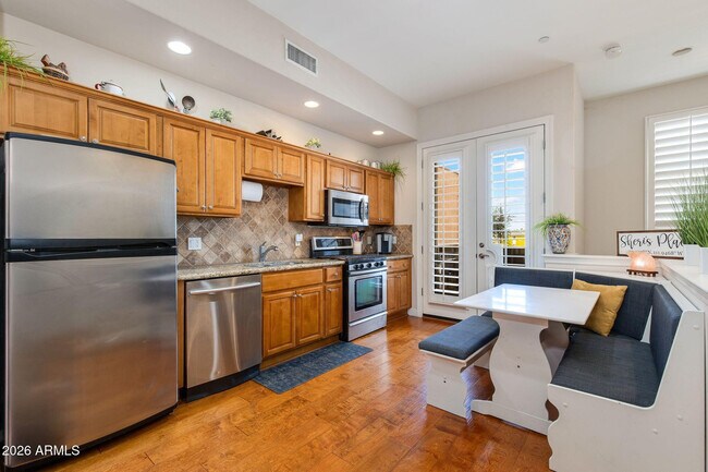 623 S Roosevelt St Tempe, AZ 85281 photo 4
