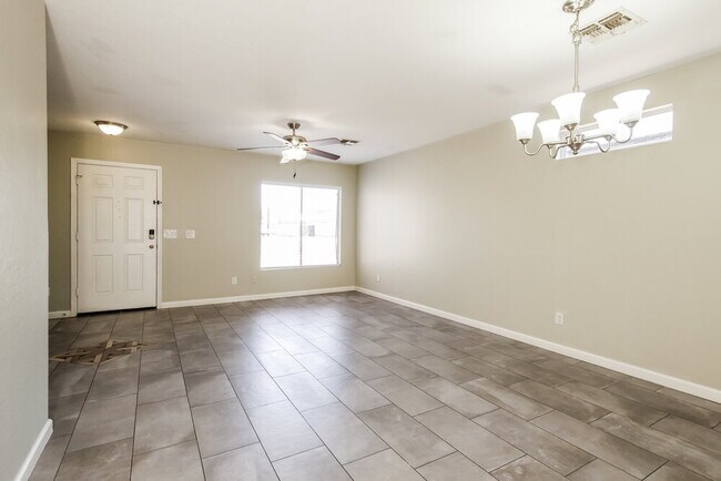12417 W Larkspur Rd El Mirage, AZ 85335 photo 5