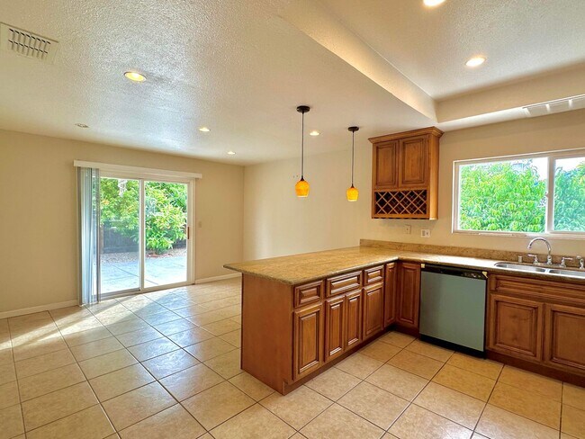 34134 Auden Ct Fremont, CA 94555 photo 5