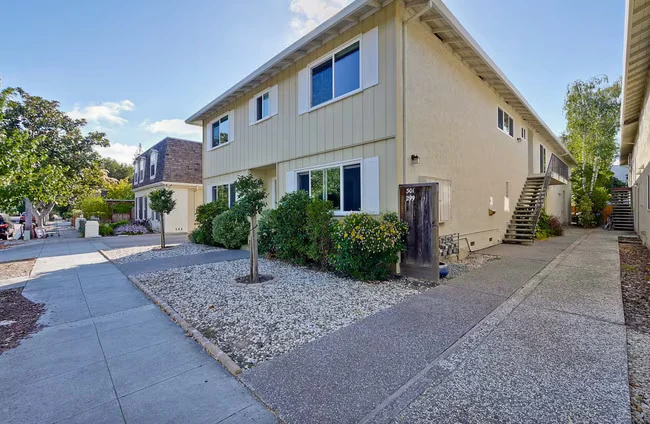 301 College Avenue, Palo Alto, CA 94306 photo 2