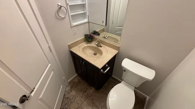 2125 E Huntington Dr Phoenix, AZ 85040 photo 5