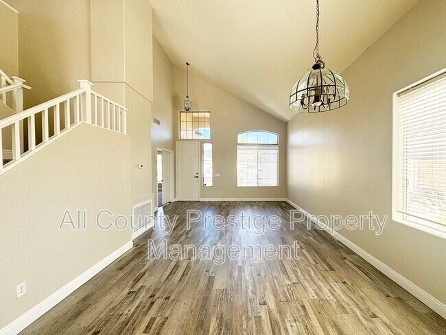 2602 E Glass Ln Phoenix, AZ 85042 photo 5