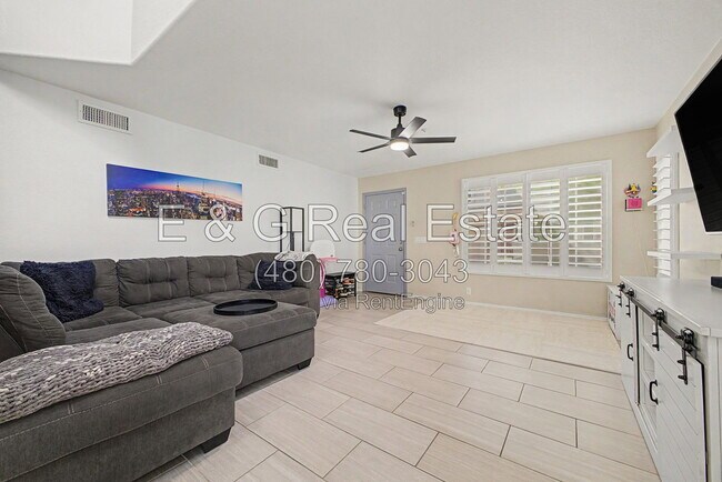 15550 N Frank Lloyd Wright Blvd Scottsdale, AZ 85260 photo 5
