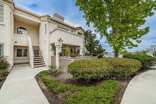 750 Breeze Hill Rd Vista, CA 92081
