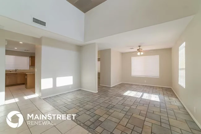 8645 W Mauro Ln Peoria, AZ 85382 photo 5