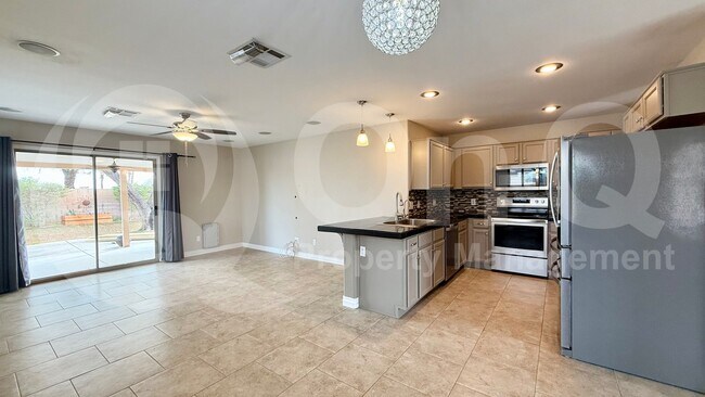 15901 W Young St Surprise, AZ 85374 photo 3