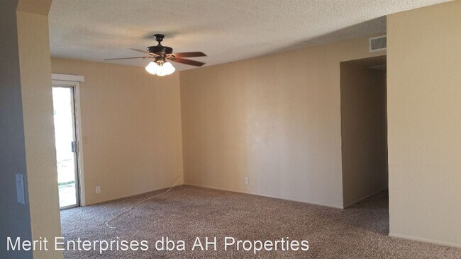 321 W Palomino Dr Chandler, AZ 85225 photo 2