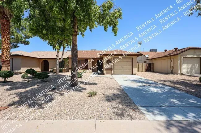 2834 E Isabella Ave photo 5