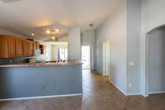 25873 W Miami St Buckeye, AZ 85326 photo 2