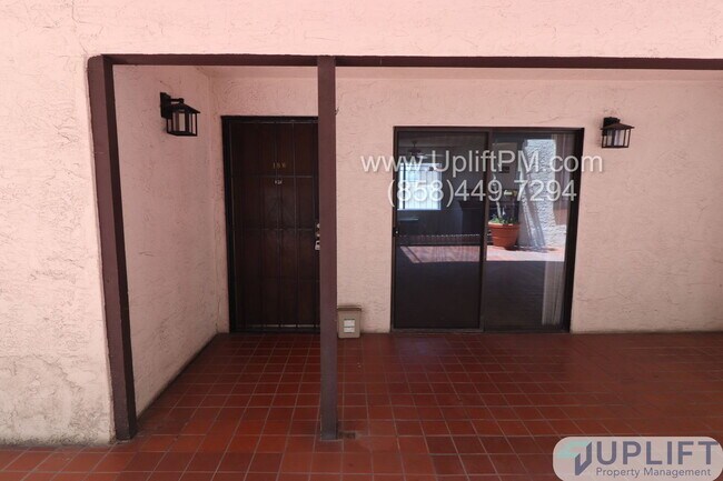 2863 Broadway San Diego, CA 92102 photo 2