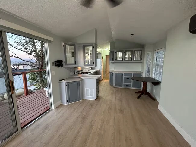 31352 Via Curtidor Winchester, CA 92596 photo 3