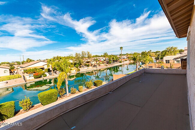 642 E Torrey Pines Pl Chandler, AZ 85249 photo 3