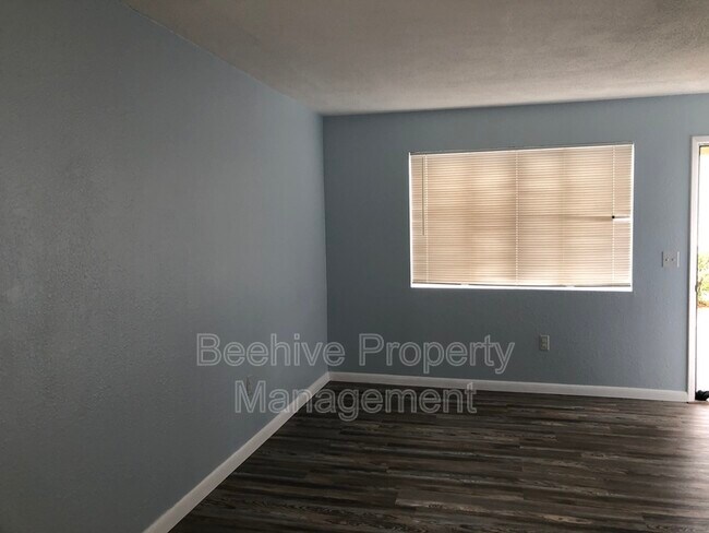 149 N Phyllis Mesa, AZ 85201 photo 4