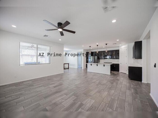 7914 W Pueblo Ave Phoenix, AZ 85043 photo 4