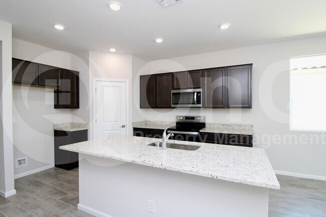 1881 S 245th Dr Buckeye, AZ 85326 photo 2