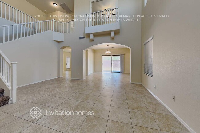 16037 W Banff Ln Surprise, AZ 85379 photo 3