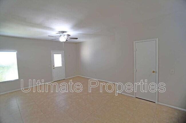 3411 W Morrow Dr Phoenix, AZ 85027 photo 3