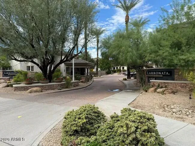 6900 E Princess Dr Phoenix, AZ 85054 photo 2