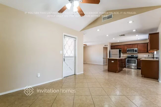 647 E Franklin Ave Mesa, AZ 85204 photo 5