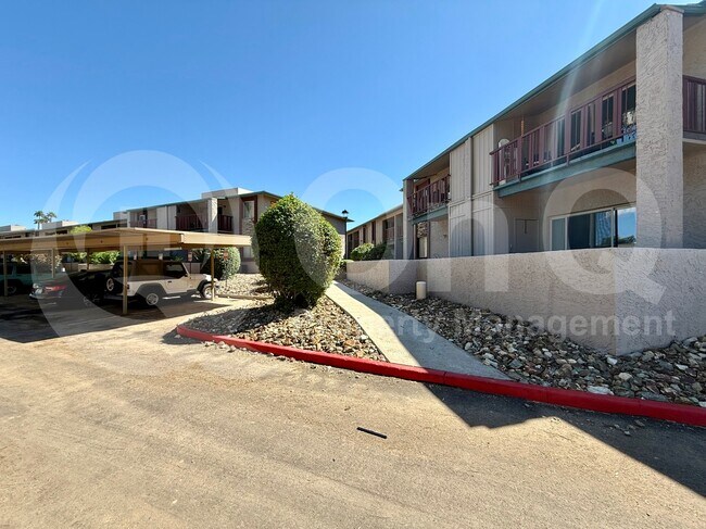4354 N 82nd St Scottsdale, AZ 85251 photo 2