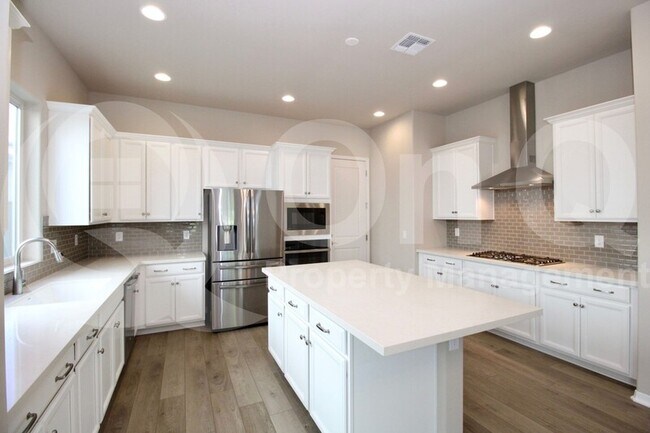 25221 N 21st Ave Phoenix, AZ 85085 photo 5