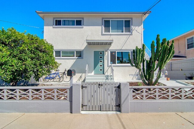 1835 Locust St San Diego, CA 92106