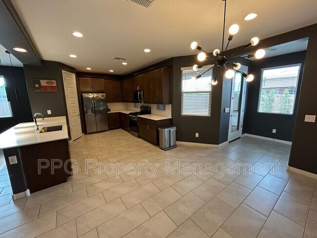 16430 W Alameda Rd Surprise, AZ 85387 photo 4