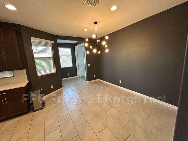 16430 W Alameda Rd Surprise, AZ 85387 photo 5