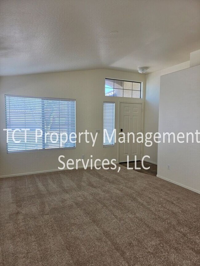 3536 W Hopi Trail Phoenix, AZ 85339 photo 3