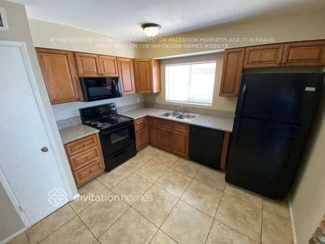 4424 W Caron St Glendale, AZ 85302 photo 5