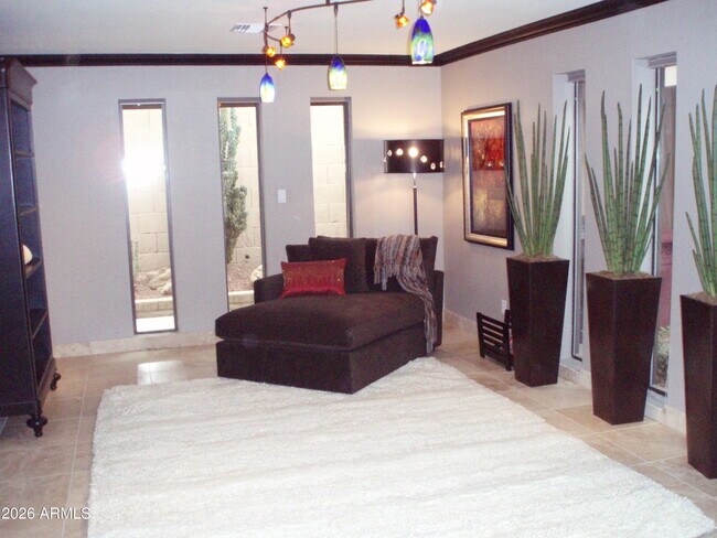 8674 E Vía De Viva Scottsdale, AZ 85258 photo 4
