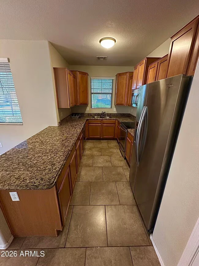 4388 E Selena Dr Phoenix, AZ 85050 photo 2