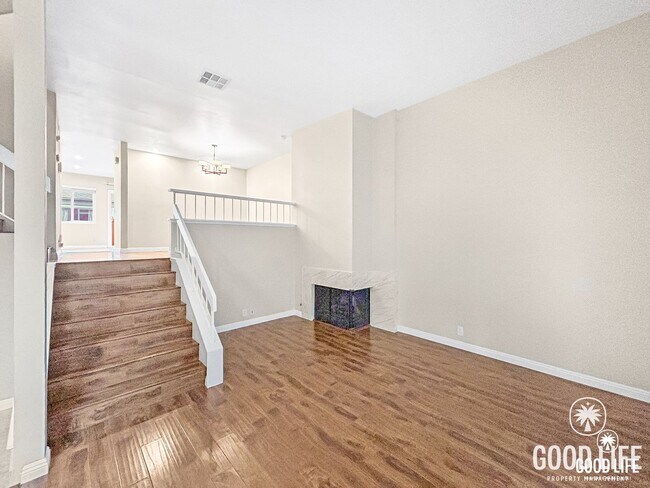 3330 Caminito Eastbluff La Jolla, CA 92037 photo 4