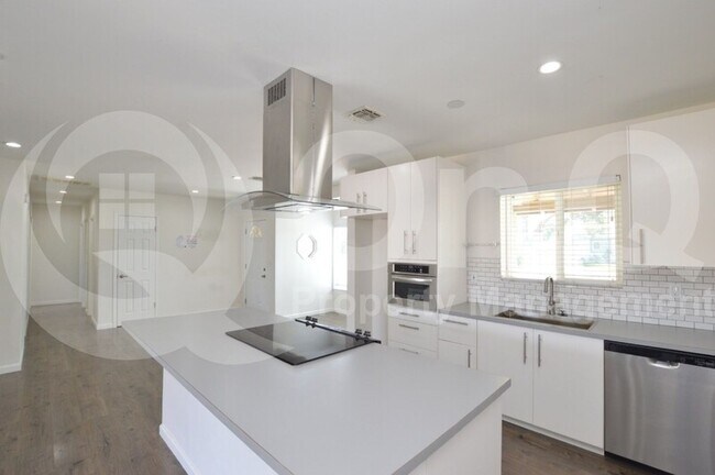 628 W Ivanhoe St Chandler, AZ 85225 photo 3