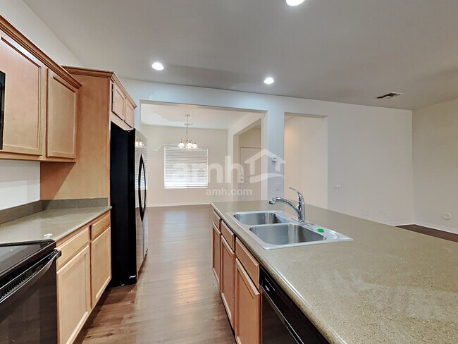 11016 E Silver Springs Cir Mesa, AZ 85212 photo 4