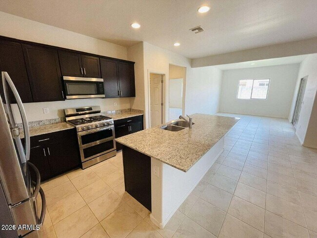 43691 Yucca Ln Maricopa, AZ 85138 photo 2