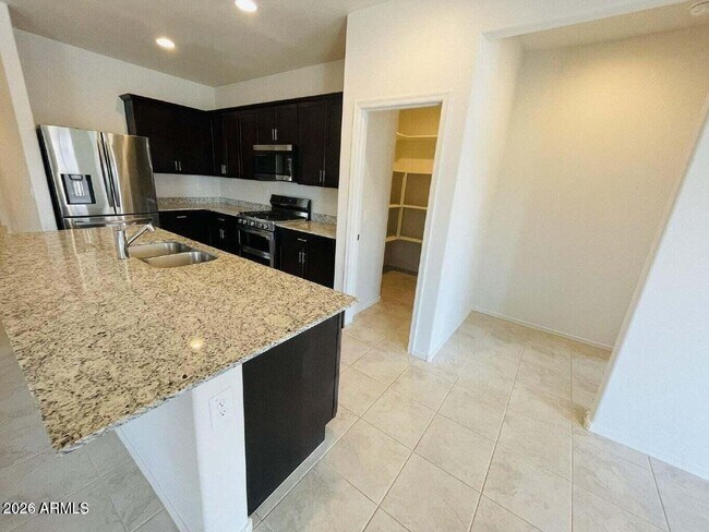 43691 Yucca Ln Maricopa, AZ 85138 photo 4