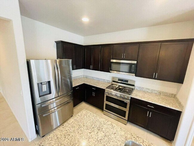 43691 Yucca Ln Maricopa, AZ 85138 photo 3