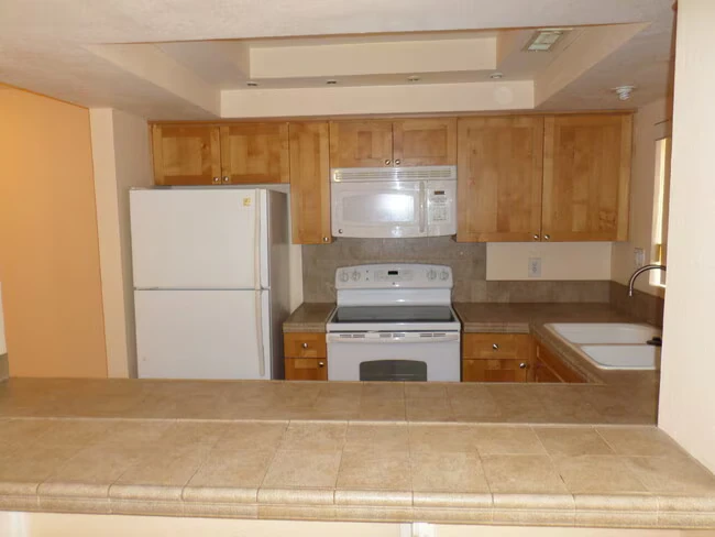 1808 N 32nd St Phoenix, AZ 85008 photo 3