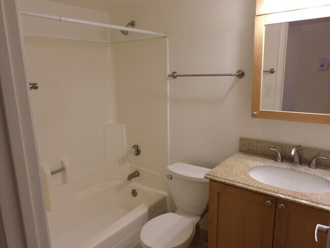 1808 N 32nd St Phoenix, AZ 85008 photo 5