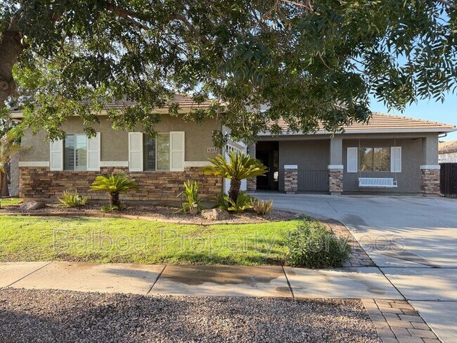 4203 E Los Altos Rd Gilbert, AZ 85297 photo 2