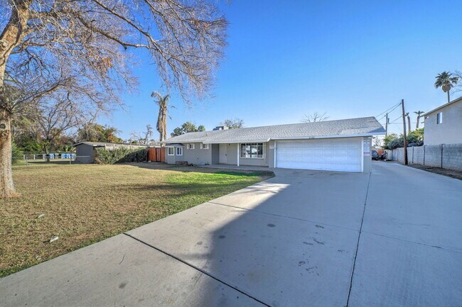 2133 W Morten Ave Phoenix, AZ 85021 photo 3