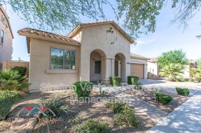 1532 E Apollo Rd Phoenix, AZ 85042 photo 3